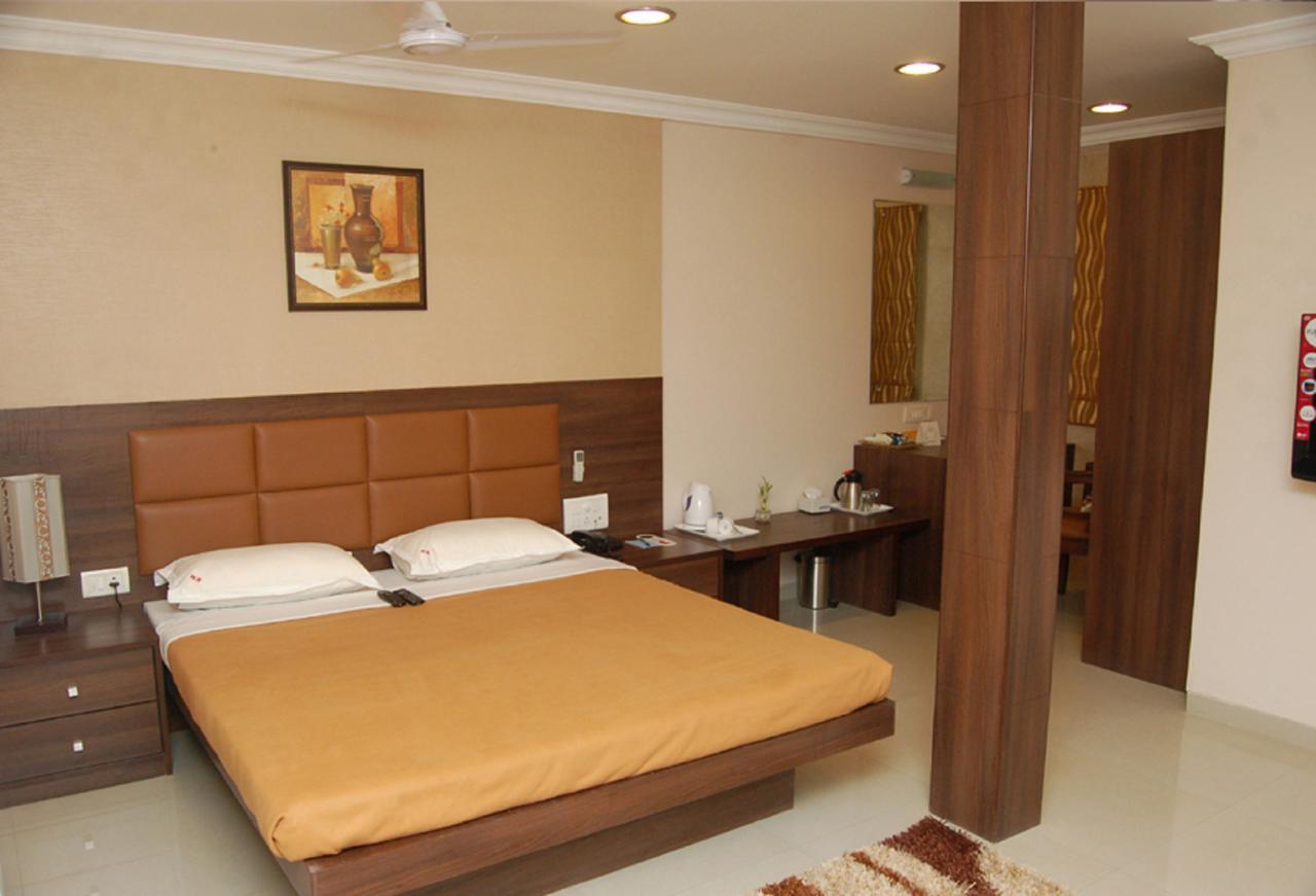 Haredia Hotel مومباي المظهر الخارجي الصورة